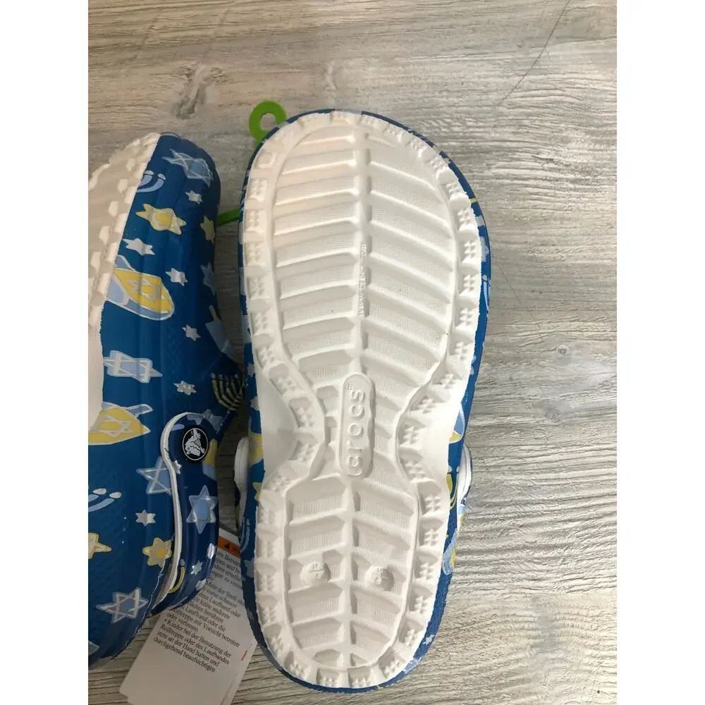 Crocs Classic Lined Holiday Clog Hanukkah 209326-90H Menorah Blue Star W 6 M 4